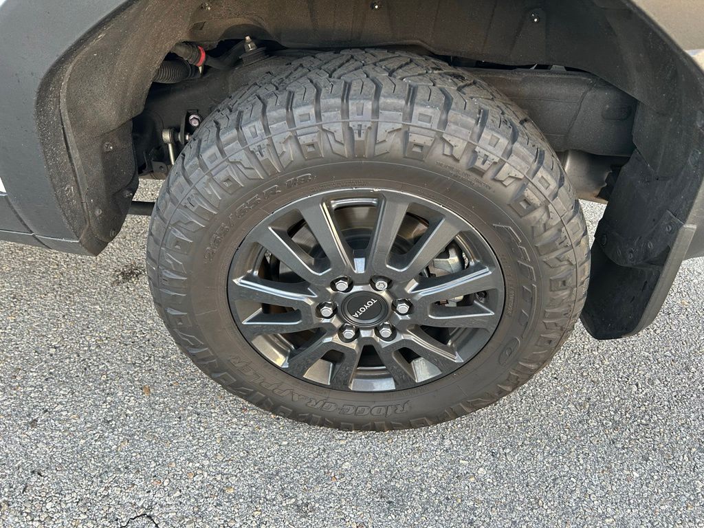 Thumbnail: 2025 Toyota Land Cruiser - 9