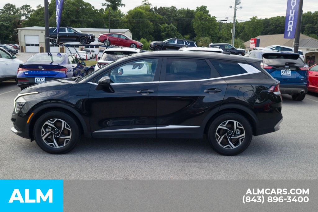 2024 Kia Sportage LX photo 8