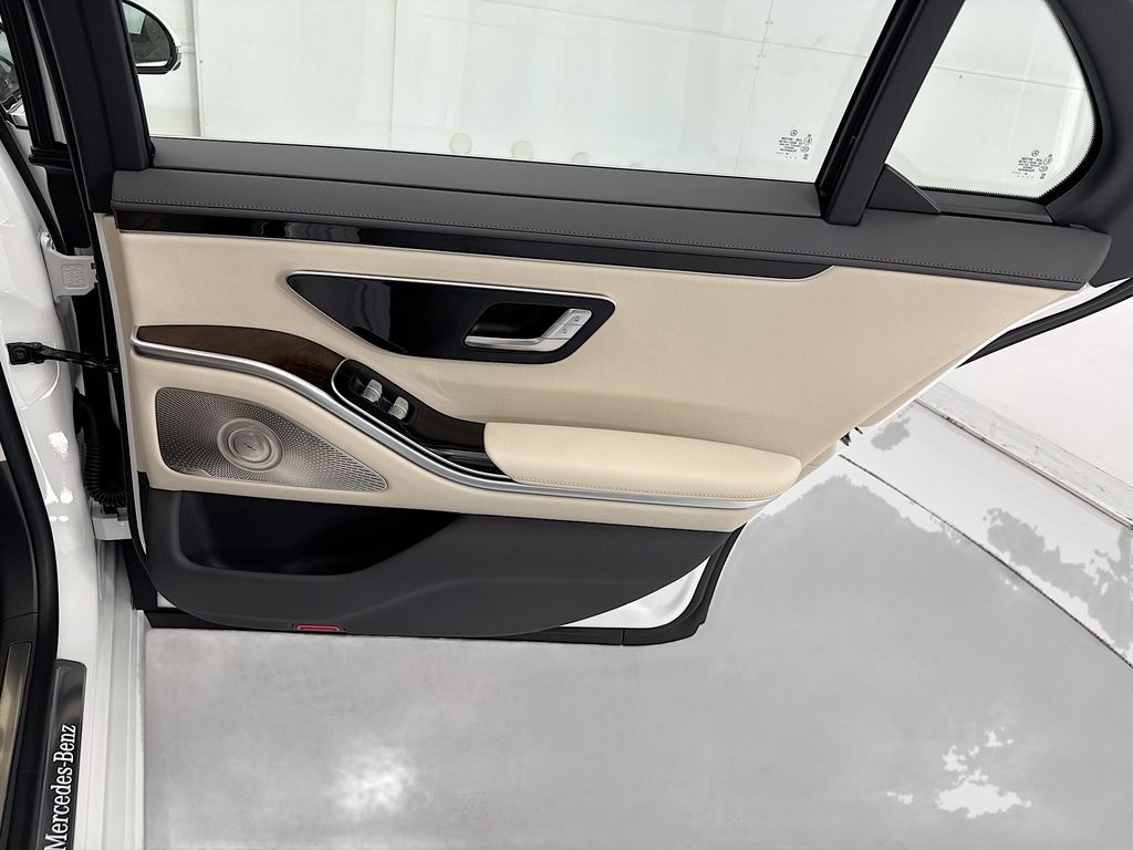 Thumbnail: 2026 Mercedes-Benz S-Class - 27