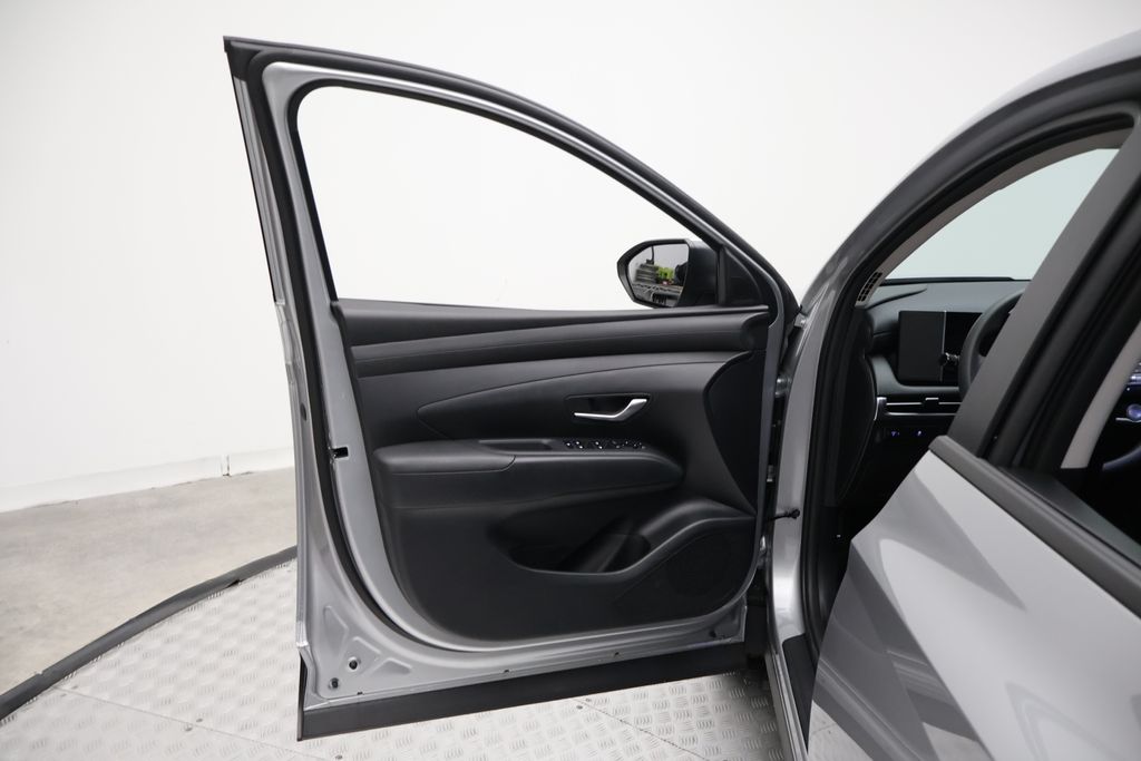 Thumbnail: 2026 Hyundai Tucson - 16