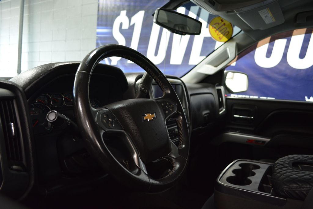 Used 2015 Silver Ice Metallic Chevrolet LT image 10