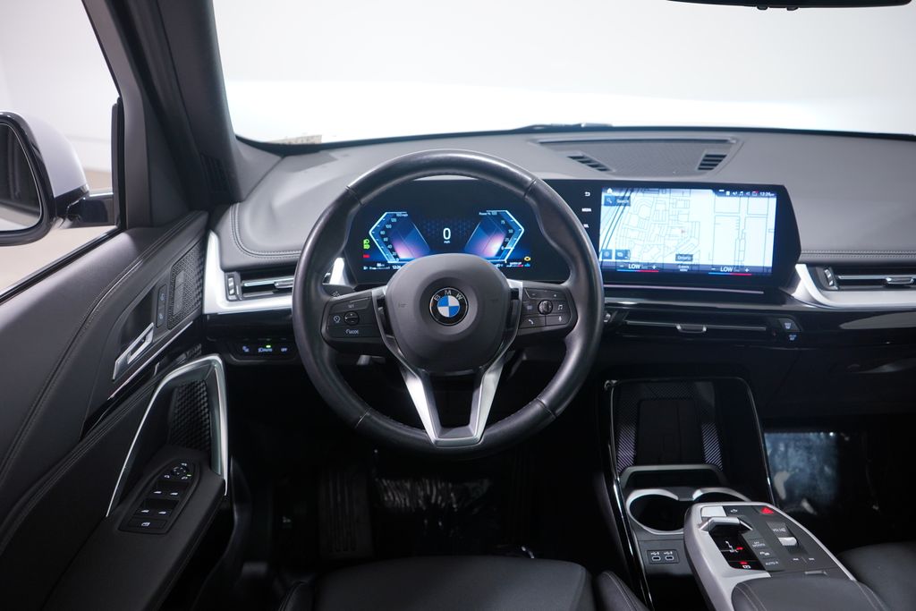 Thumbnail: 2023 BMW X1 - 11