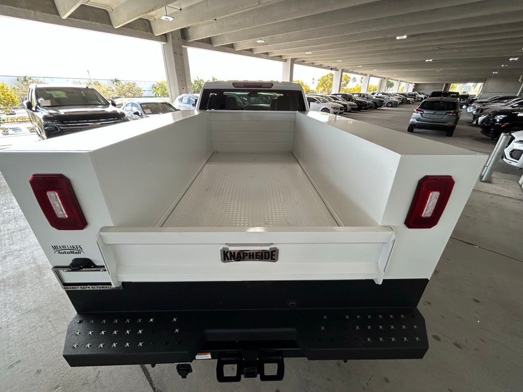 New 2026 Summit White Chevrolet Work Truck image 23