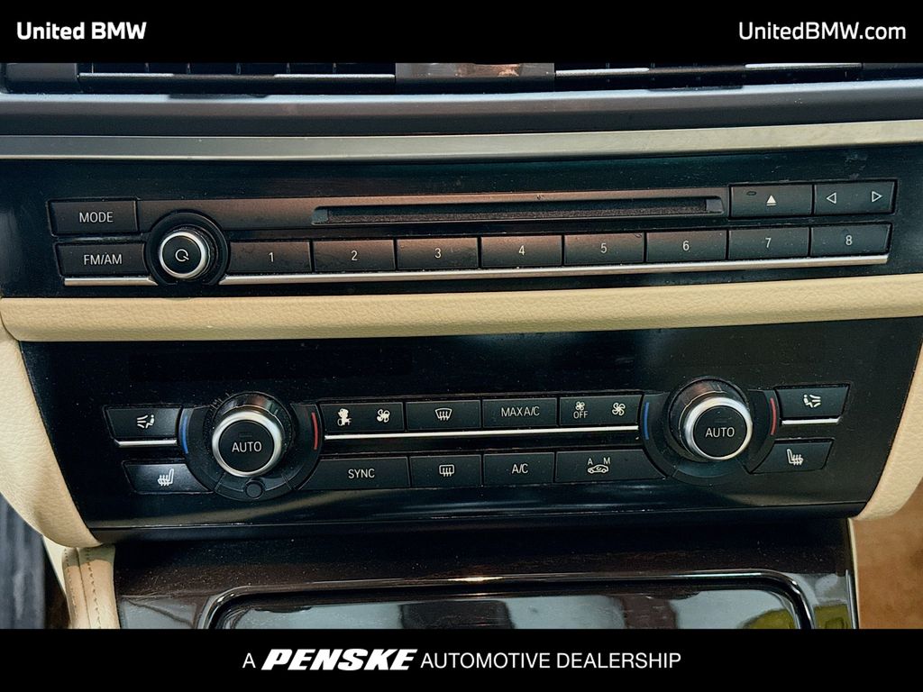 Thumbnail: 2015 BMW 5 Series - 11