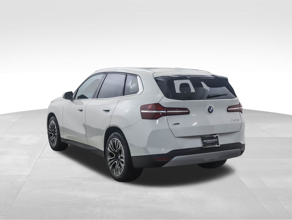 Thumbnail: 2026 BMW X3 - 3