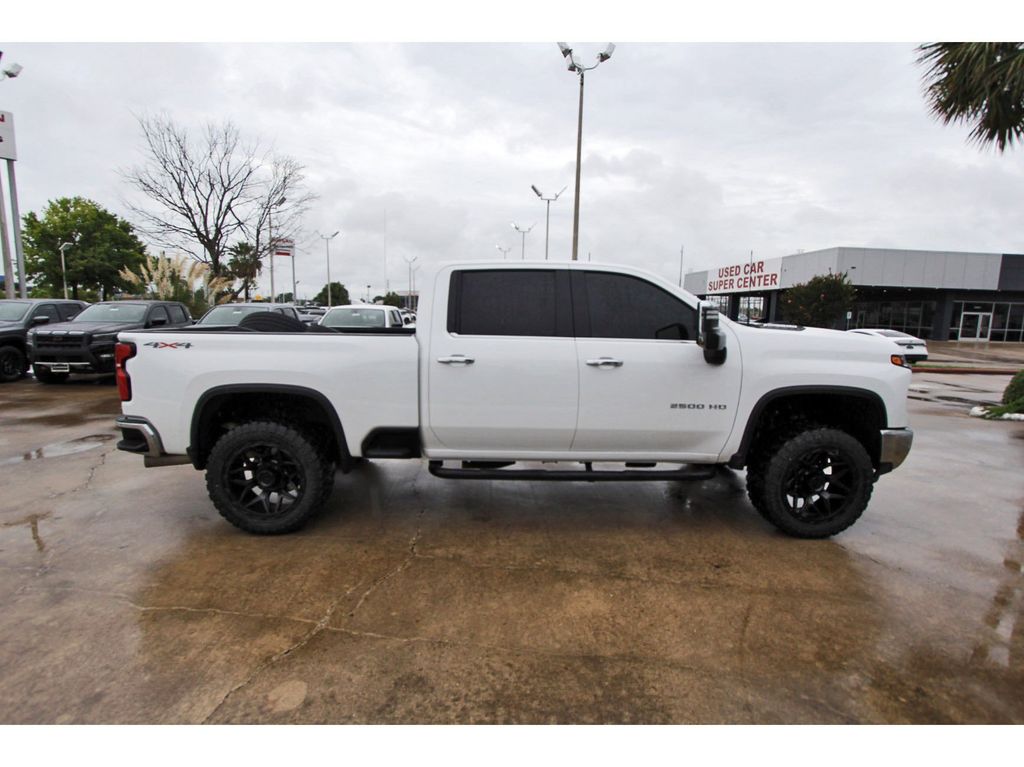 2025 Chevrolet Silverado 2500HD LTZ - 4