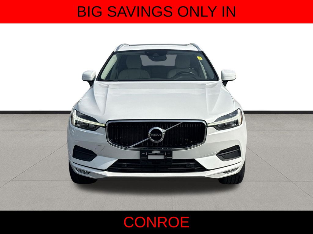 2021 Volvo XC60 T6 Momentum - 1