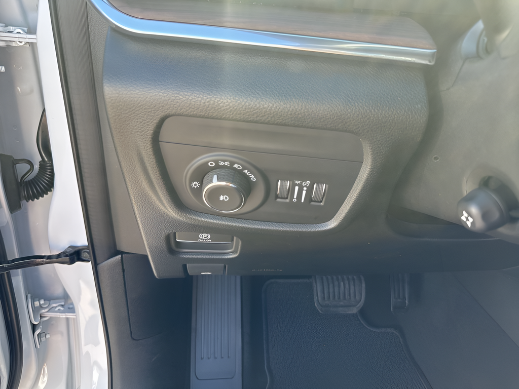 New Car 2025 Jeep Grand Cherokee L  Summit For Sale Under $70,000 In Austin, Texas