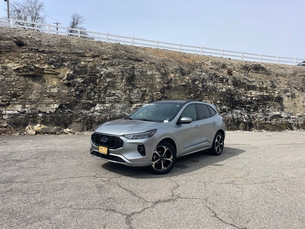 View vehicle photo 2