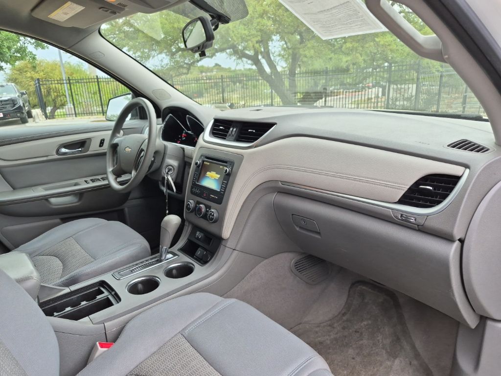 Used Car 2015 Chevrolet Traverse  Ls For Sale Under $10,000 In Austin, Texas