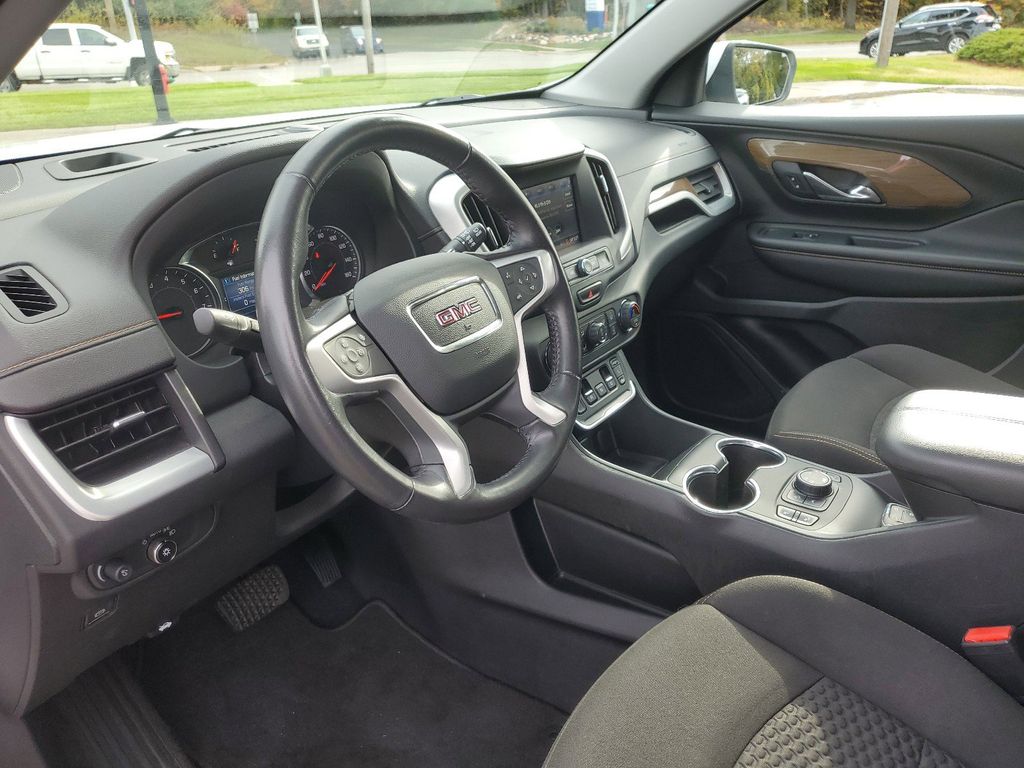 2021 GMC Terrain SLE 12