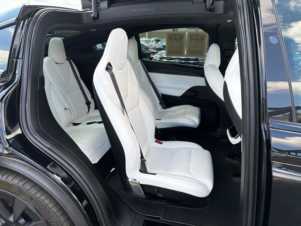 Used 2022 Black Tesla Plaid image 19
