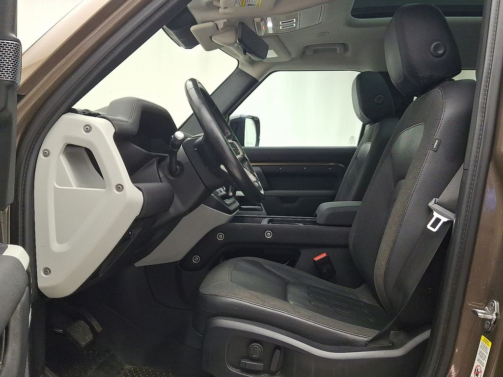 Thumbnail: 2020 Land Rover Defender - 14