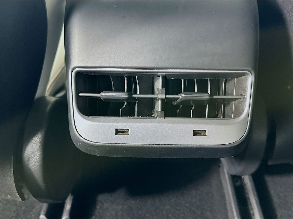 Thumbnail: 2019 Tesla Model 3 - 25