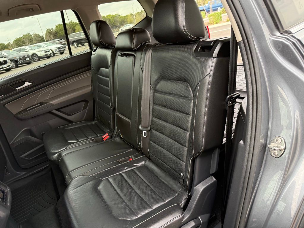 Thumbnail: 2022 Volkswagen Atlas - 22