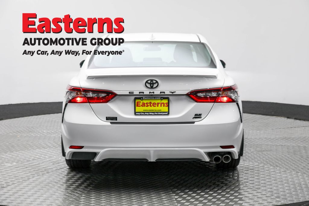 Used 2022 White Toyota SE image 6