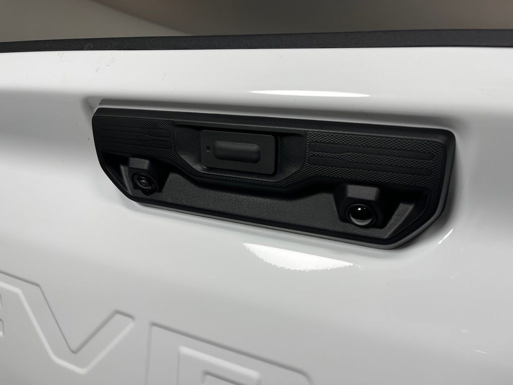 Thumbnail: 2026 Chevrolet Silverado 2500 - 22