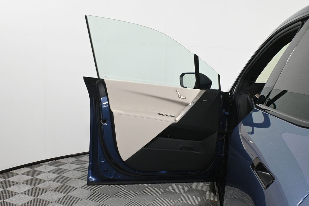 Thumbnail: 2026 BMW iX - 26