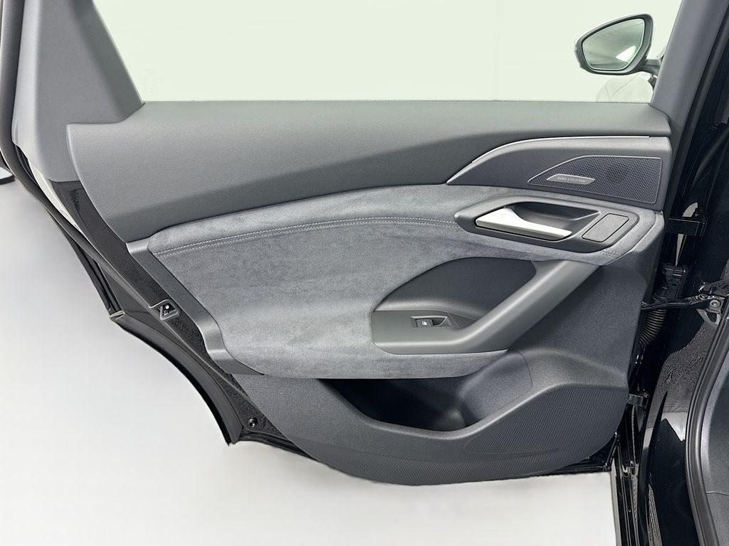 Thumbnail: 2025 Audi e-tron S - 23