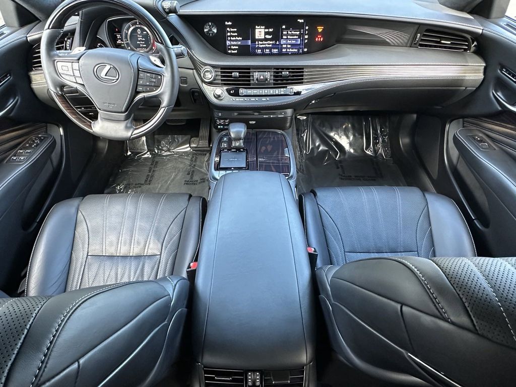 2018 Lexus LS  25