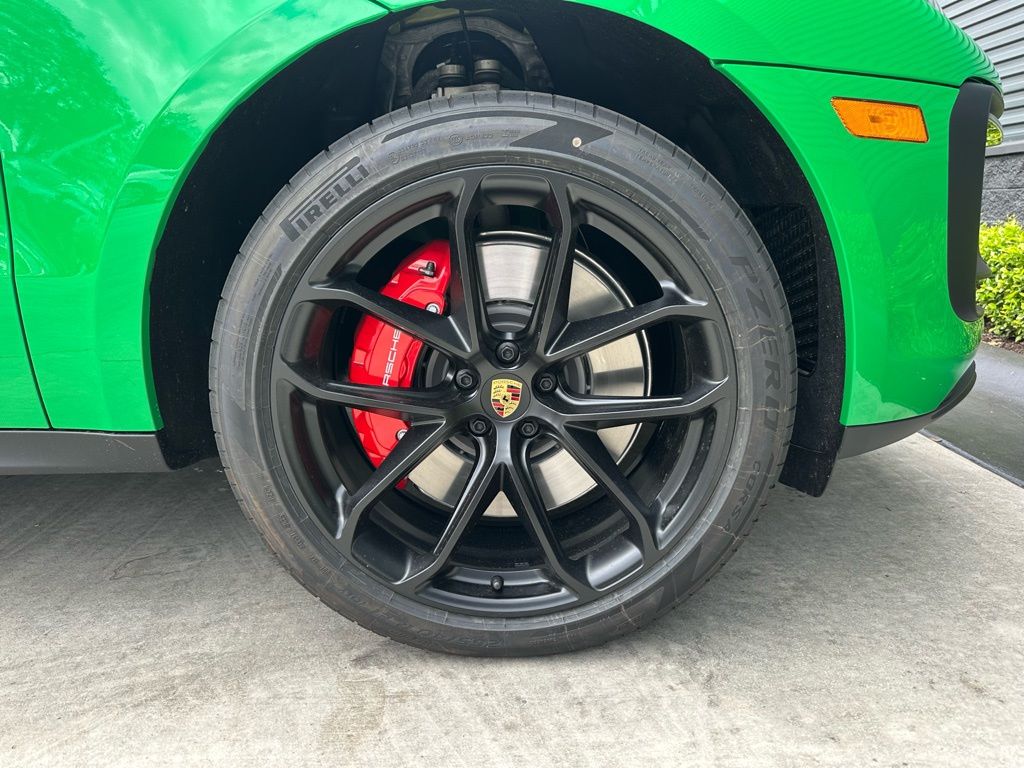 Thumbnail: 2026 Porsche Macan - 15