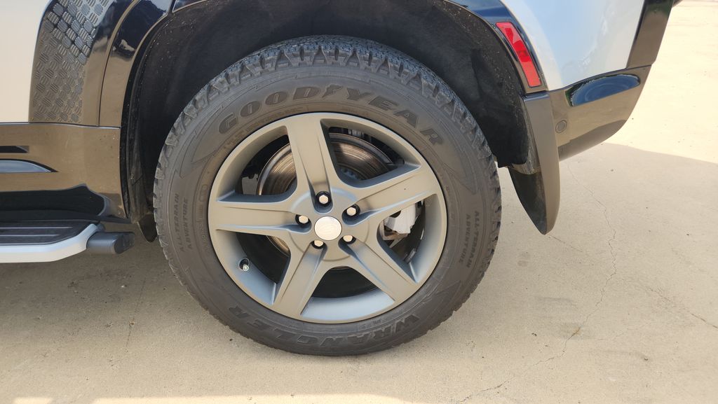 2023 Land Rover Defender 110