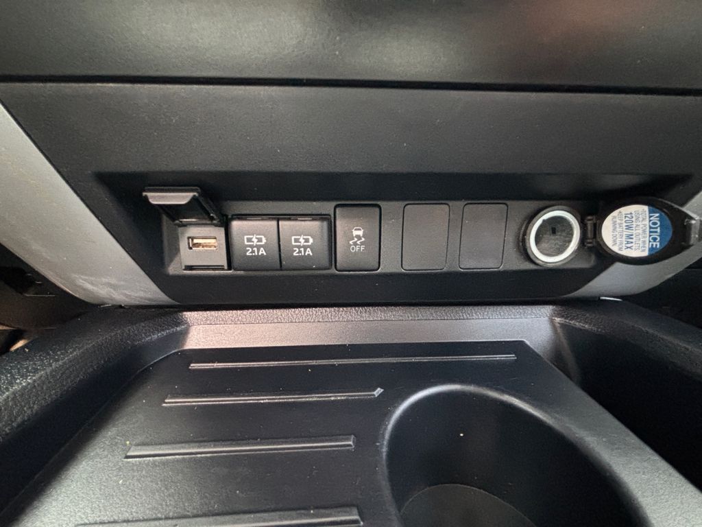 Used Car 2020 Toyota Tundra  Sr5 For Sale Under $30,000 In Austin, Texas