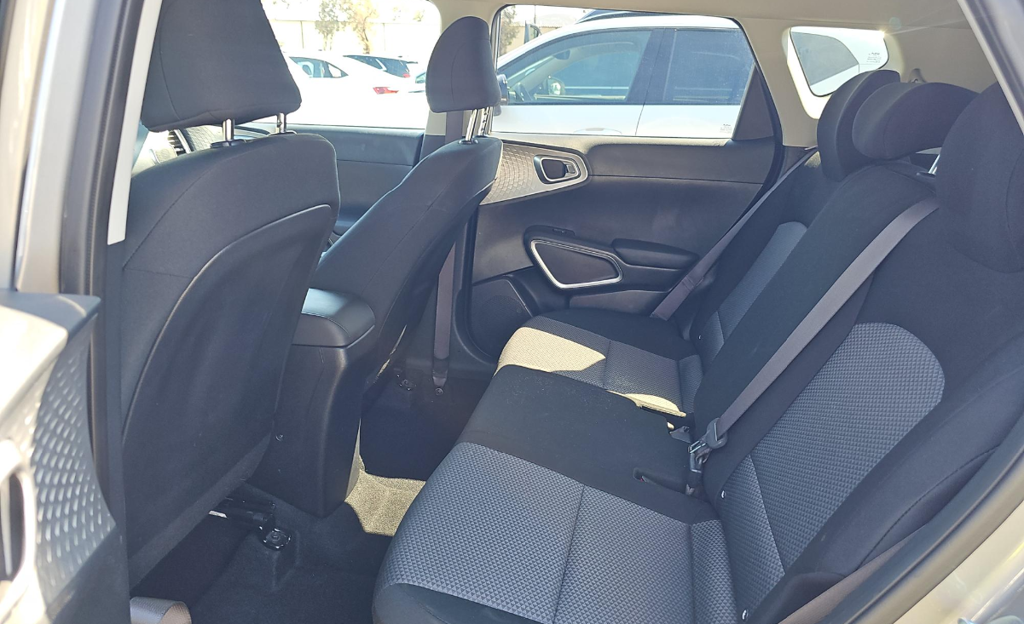 2023 Kia Soul LX photo 7