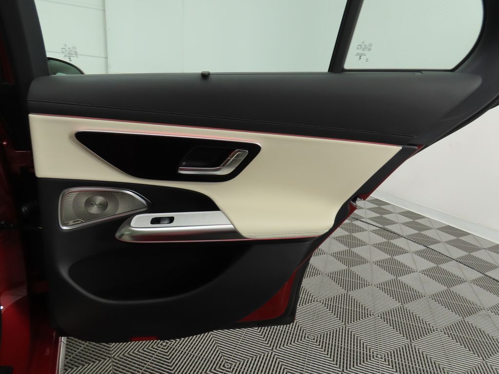 2025 Mercedes-Benz E-Class E 350 29