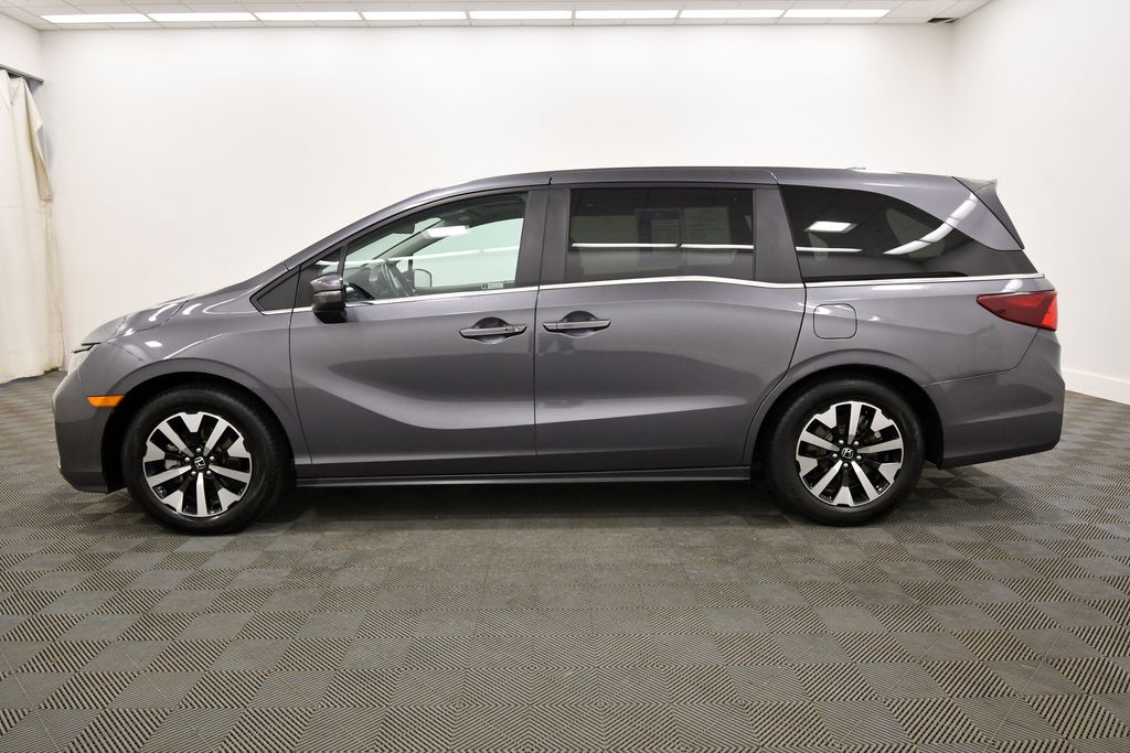 Used 2025 Honda Odyssey Van
