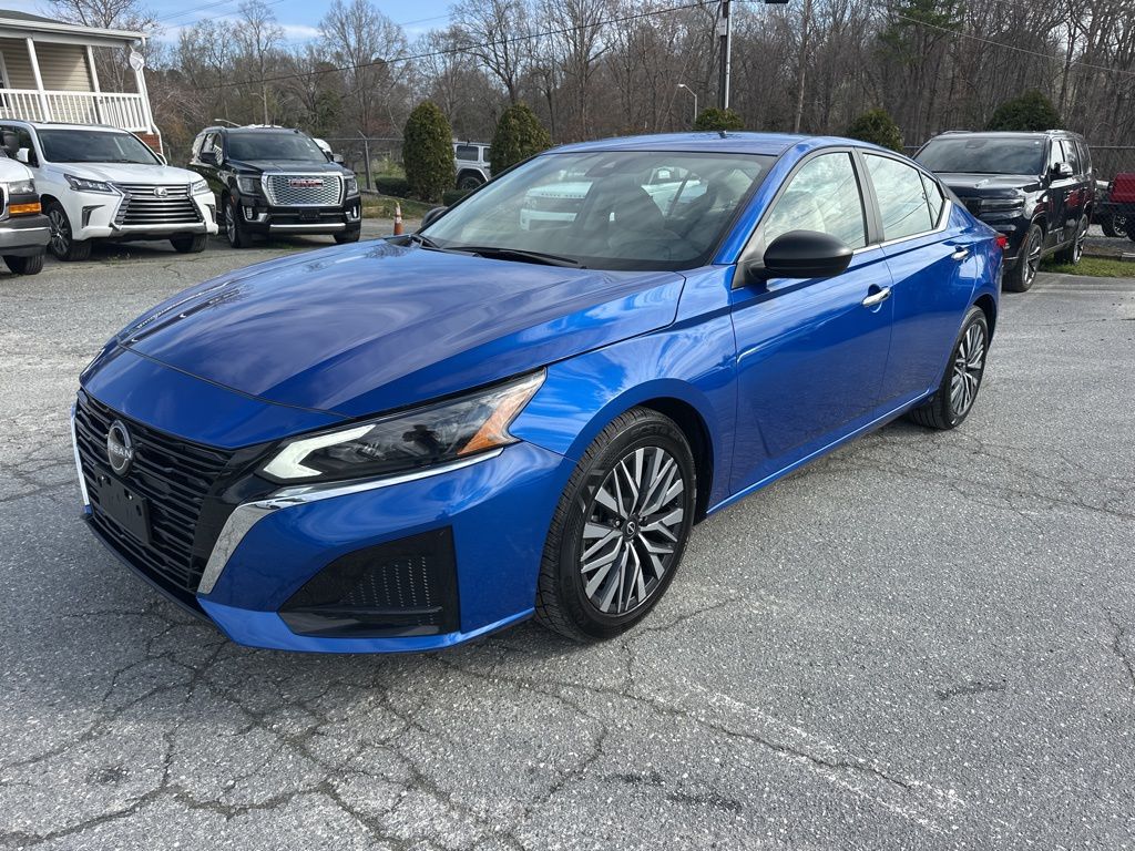 2025 Nissan Altima 2.5 SV FWD