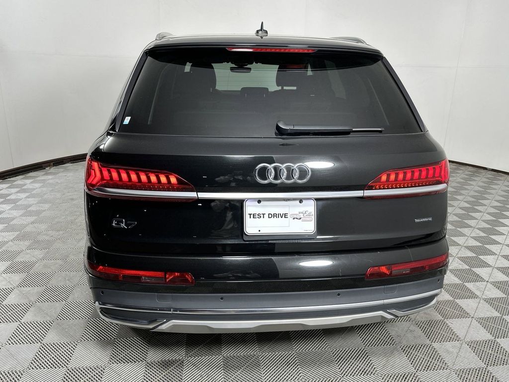 2023 Audi Q7 55 Premium Plus 6