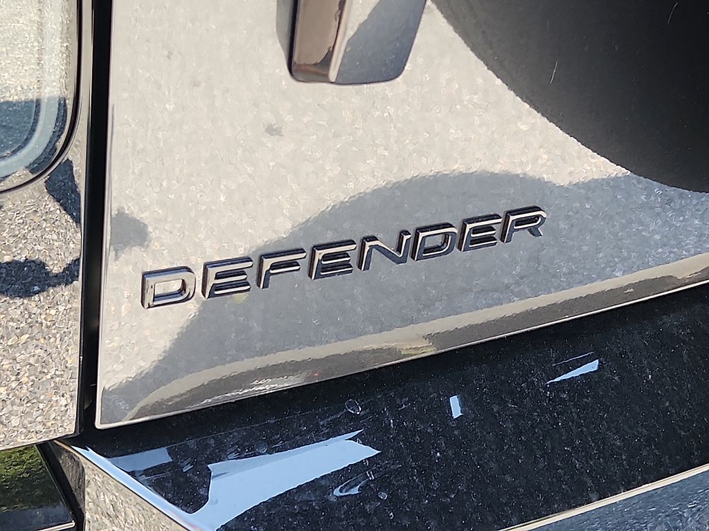 Thumbnail: 2026 Land Rover Defender - 12