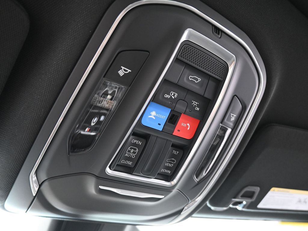 New 2025 Baltic Gray Metallic Clearcoat Jeep Altitude X image 20