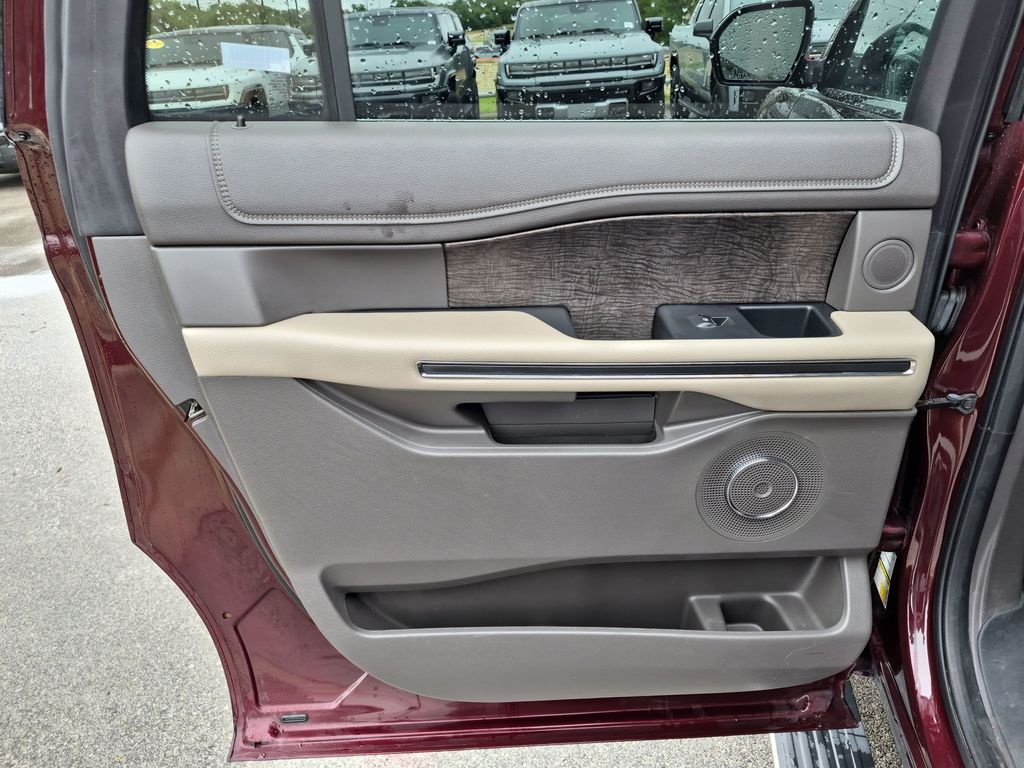 Used Car 2021 Ford Expedition Max  Limited For Sale Under $35,000 In Austin, Texas