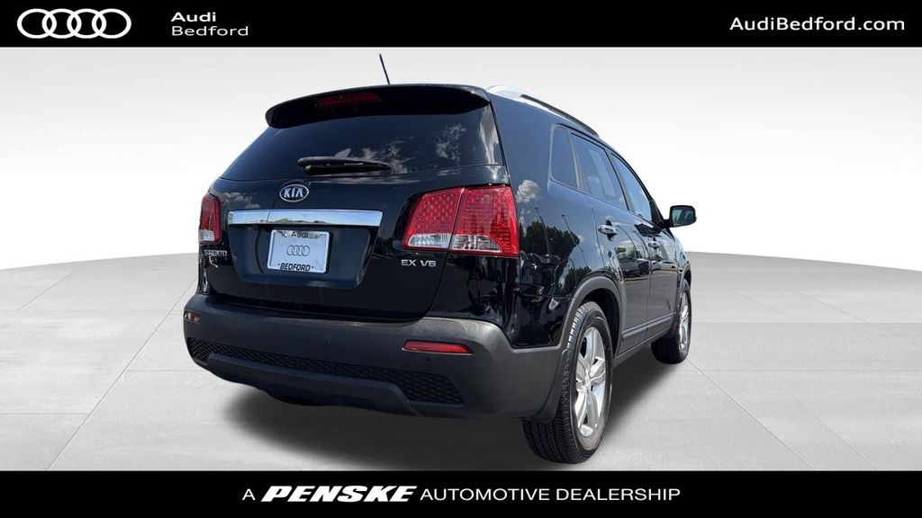Thumbnail: 2013 Kia Sorento - 4