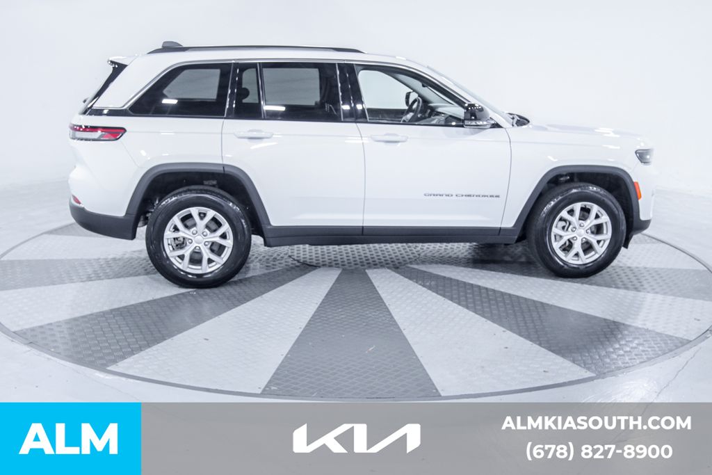 2023 Jeep Grand Cherokee Limited photo 11
