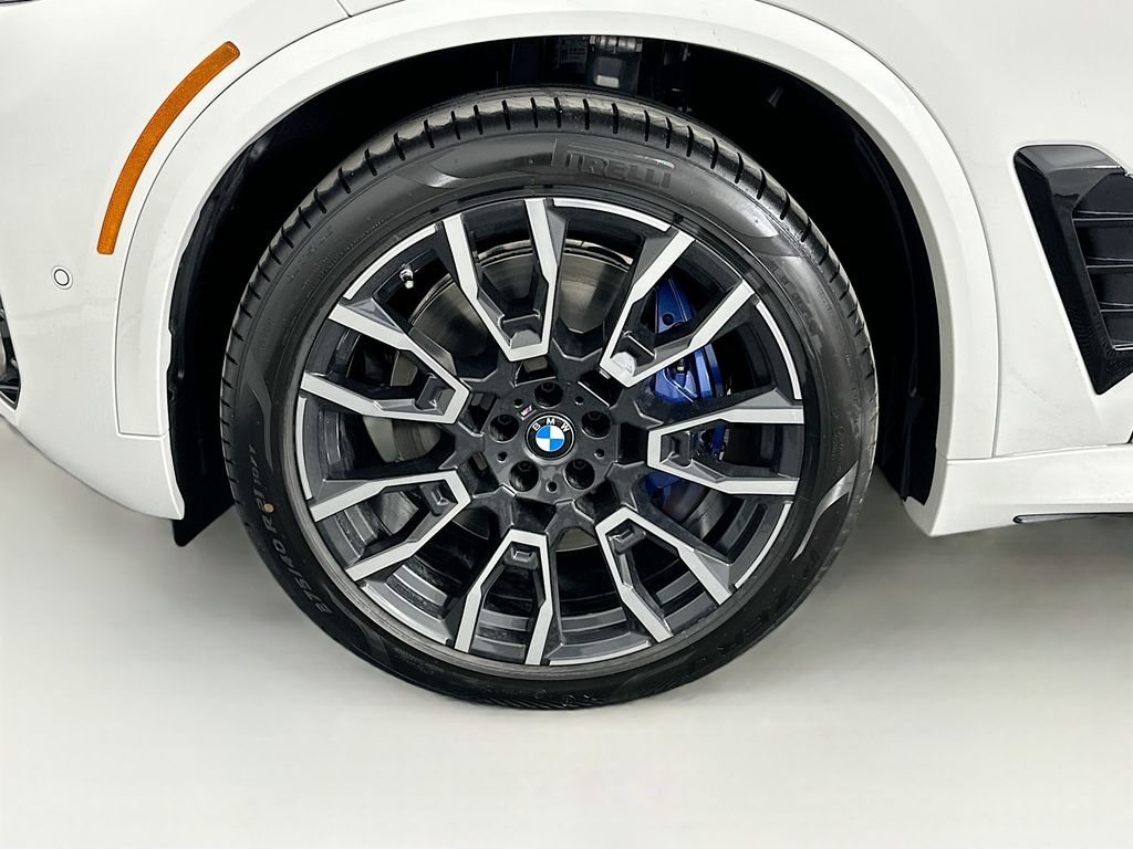 2025 BMW X5 M60i 23