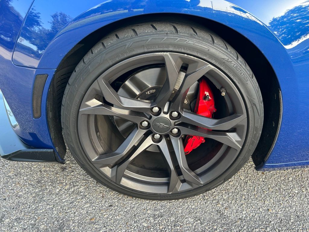 Thumbnail: 2019 Chevrolet Camaro - 9