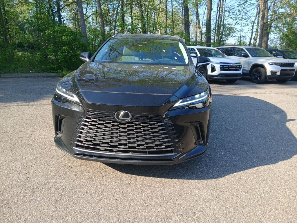 View vehicle photo 3