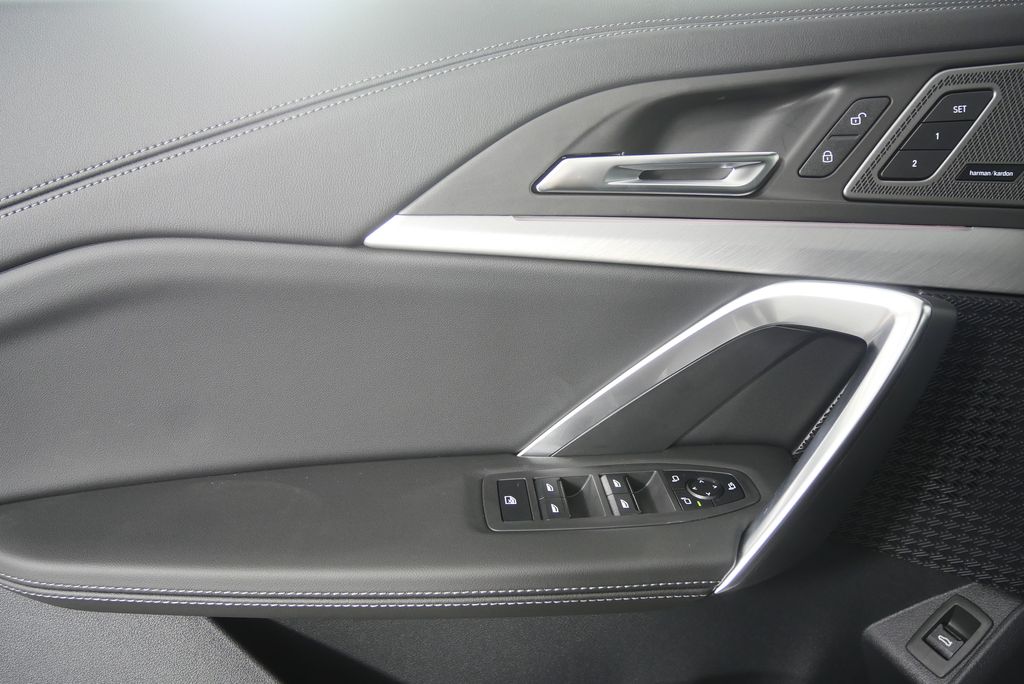 Thumbnail: 2026 BMW X1 - 9