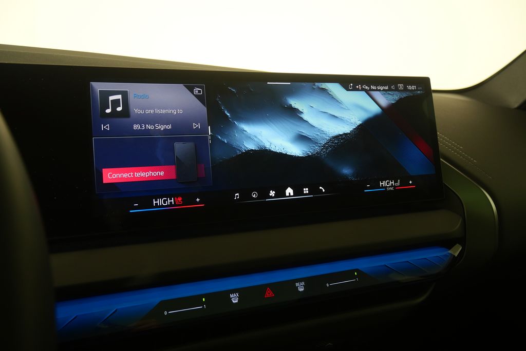 Thumbnail: 2025 BMW X3 - 24