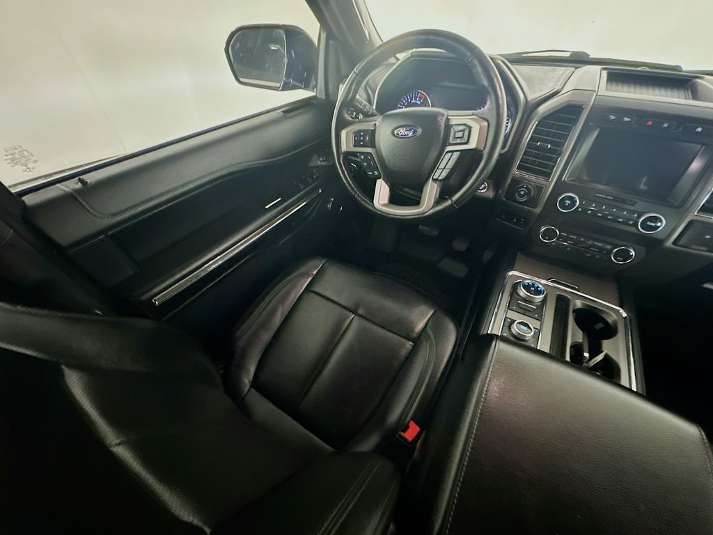 Used 2021 Black Ford XLT image 9