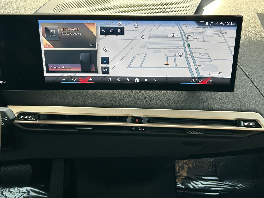 Thumbnail: 2025 BMW iX - 25