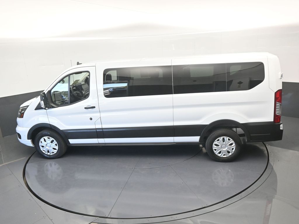 Used 2023 Oxford White Ford XLT image 43