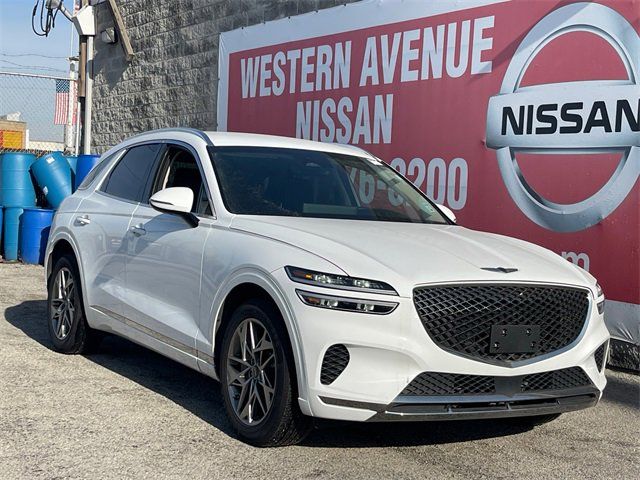 View vehicle photo 2