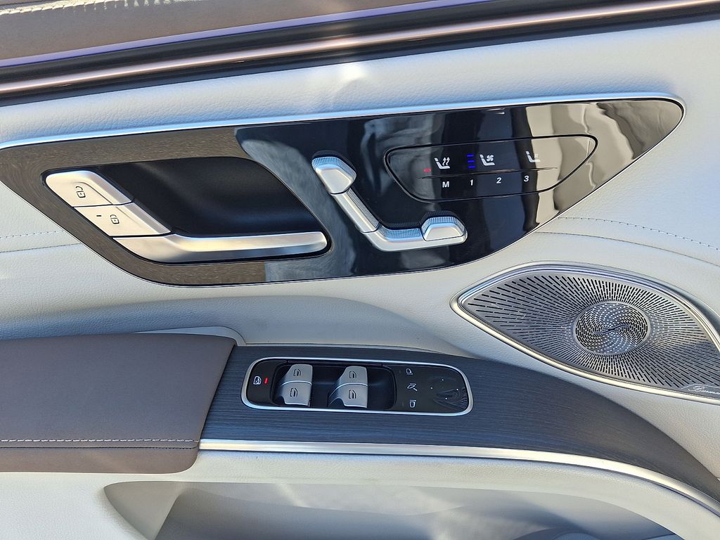 Thumbnail: 2023 Mercedes-Benz EQS - 12