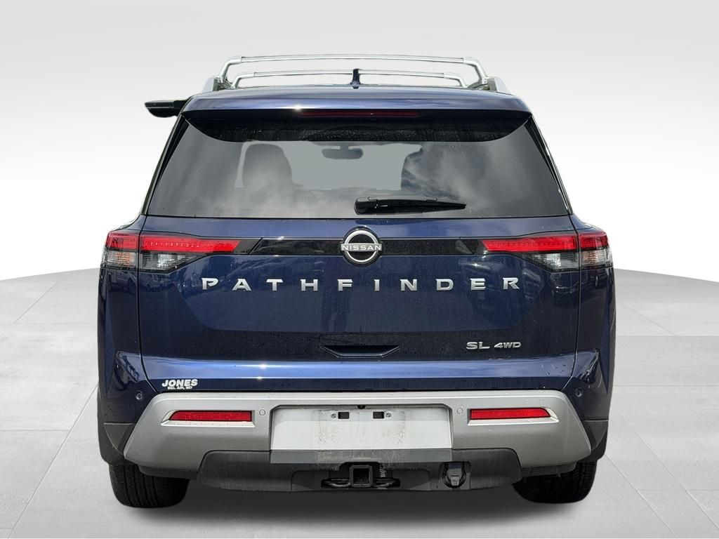 2024 Nissan Pathfinder SL 4WD