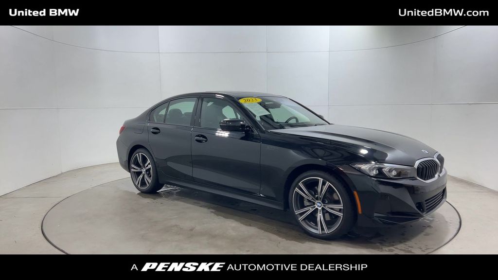 Thumbnail: 2023 BMW 3 Series - 2