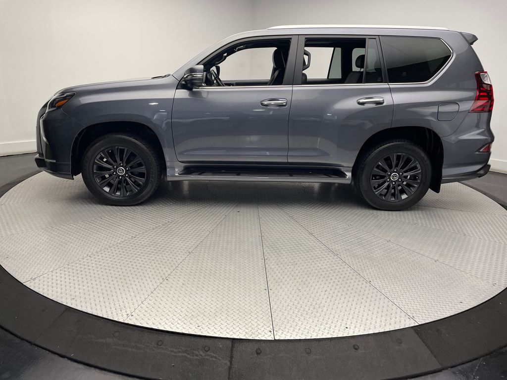 Thumbnail: 2022 Lexus GX - 8